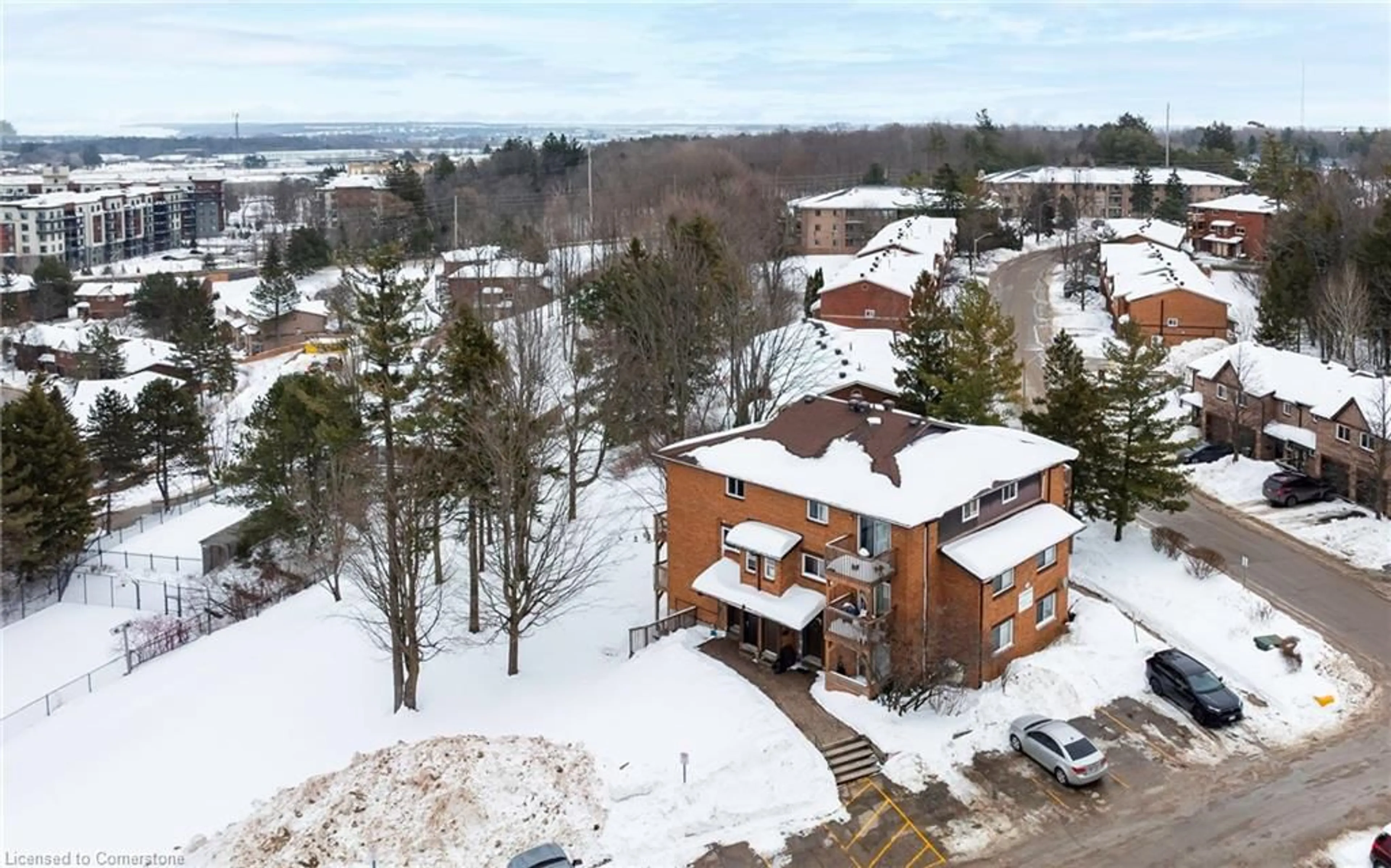 A pic from outside/outdoor area/front of a property/back of a property/a pic from drone, unknown for 30 Loggers Run #3, Barrie Ontario L4N 6W2