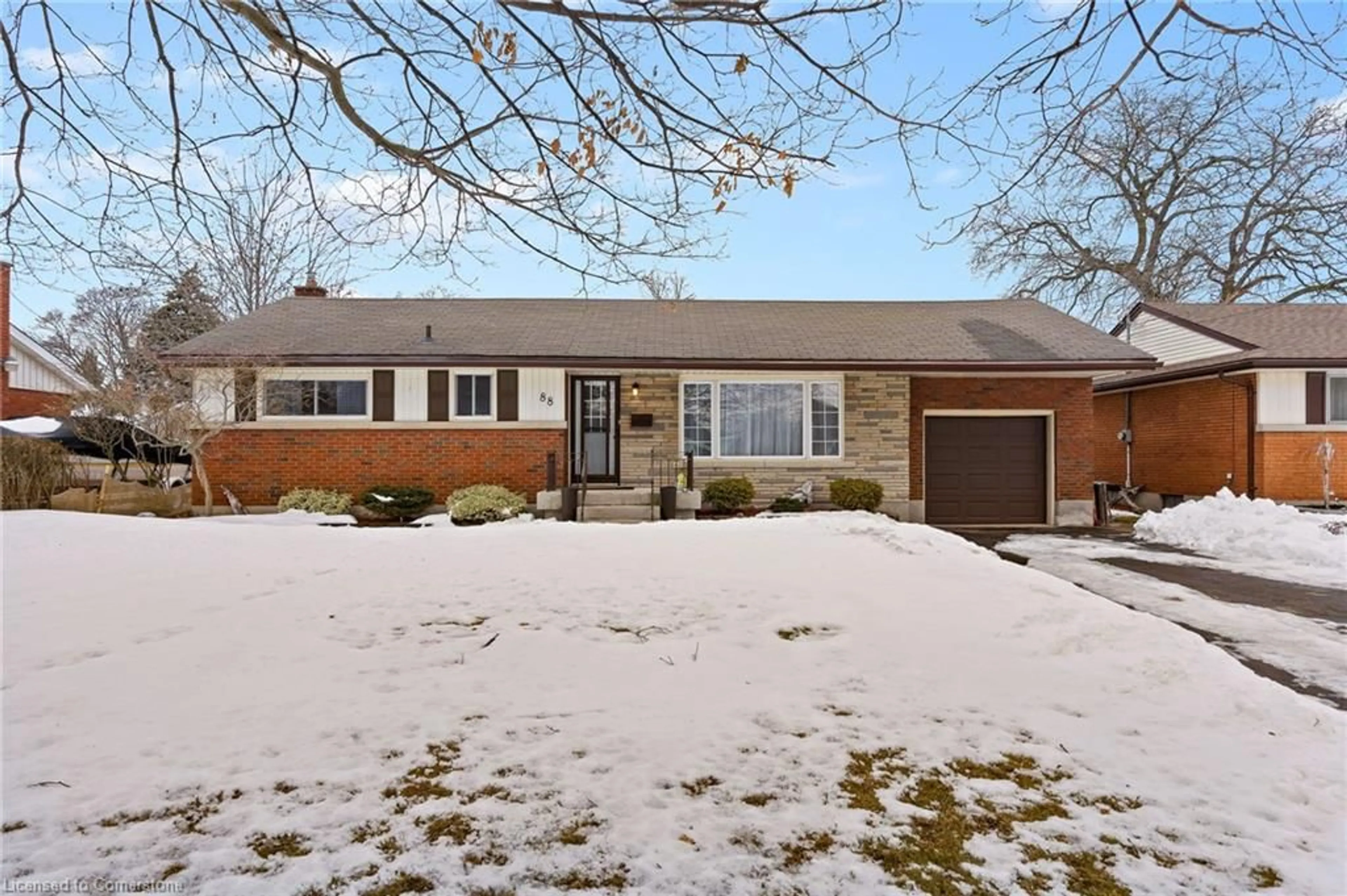 Home with brick exterior material, street for 88 Royal Manor Dr, St. Catharines Ontario L2M 4L7