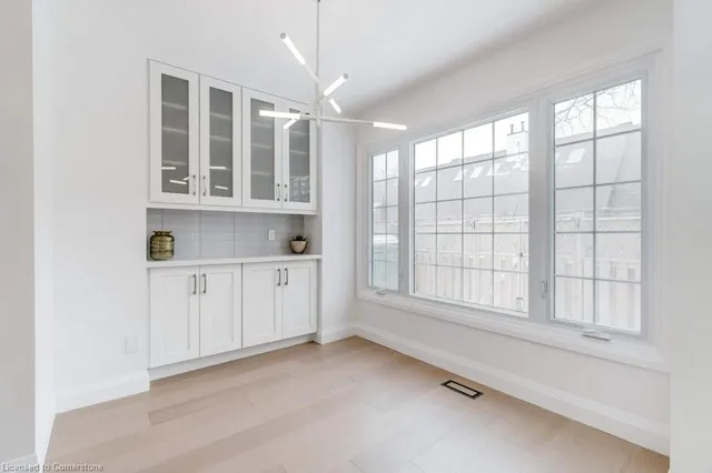 Additional property image - 1275 Maple Crossing Blvd Unit 12
