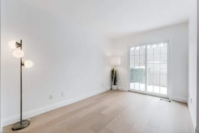 Additional property image - 1275 Maple Crossing Blvd Unit 12