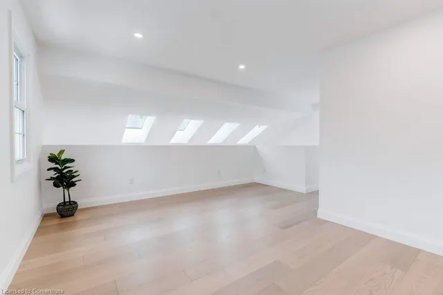 Additional property image - 1275 Maple Crossing Blvd Unit 12