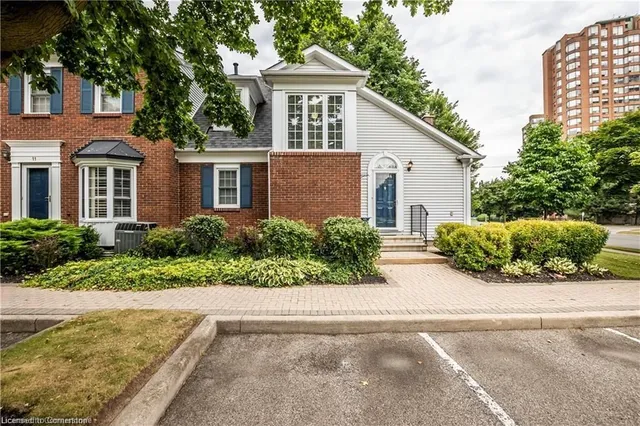 Additional property image - 1275 Maple Crossing Blvd Unit 12