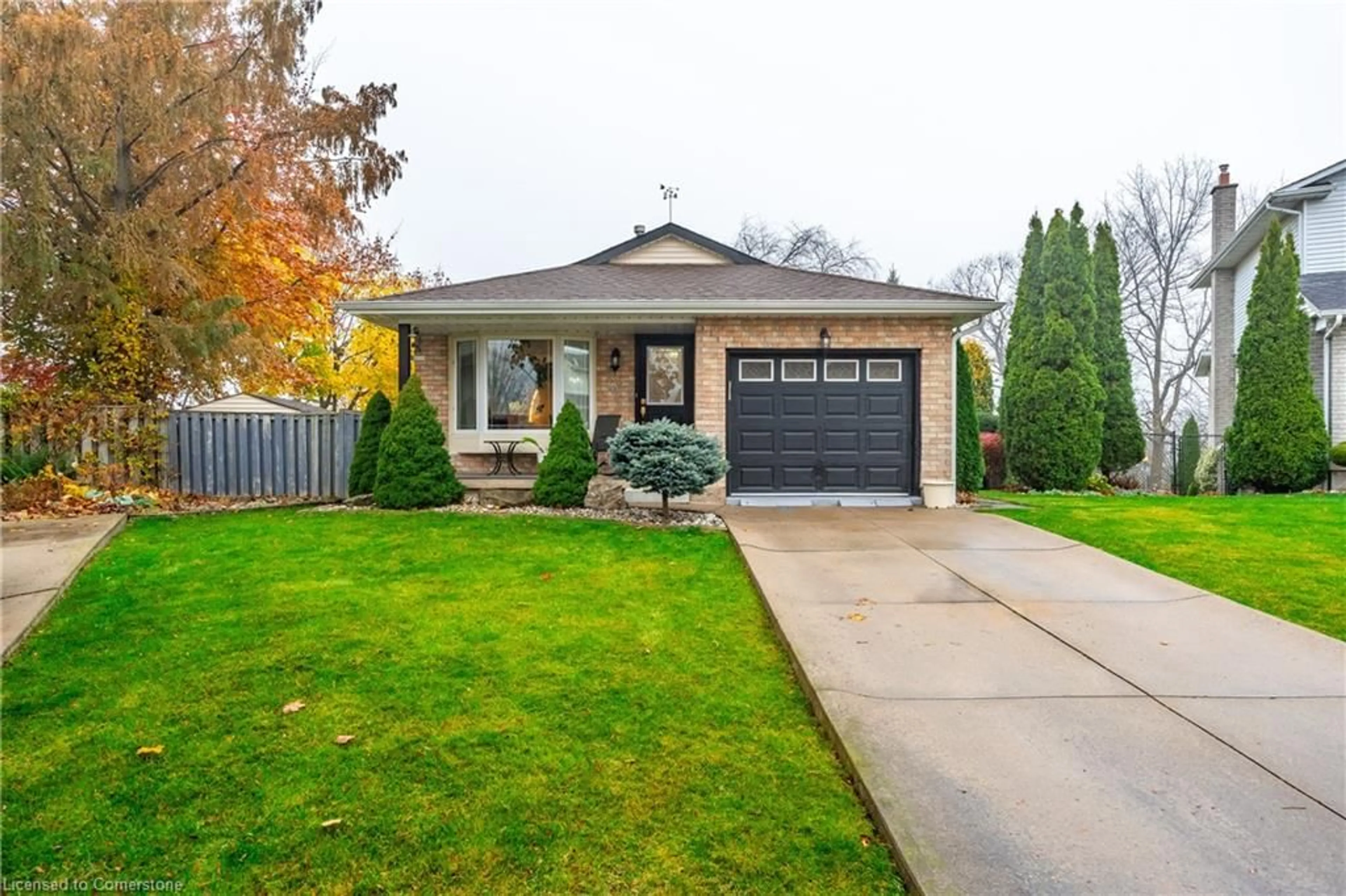 Home with brick exterior material, street for 46 Vesper Crt, Stoney Creek Ontario L8J 2B5