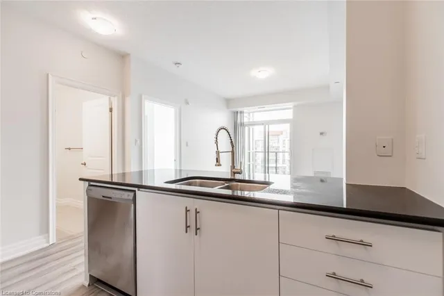Additional property image - 125 Shoreview Pl Unit 510