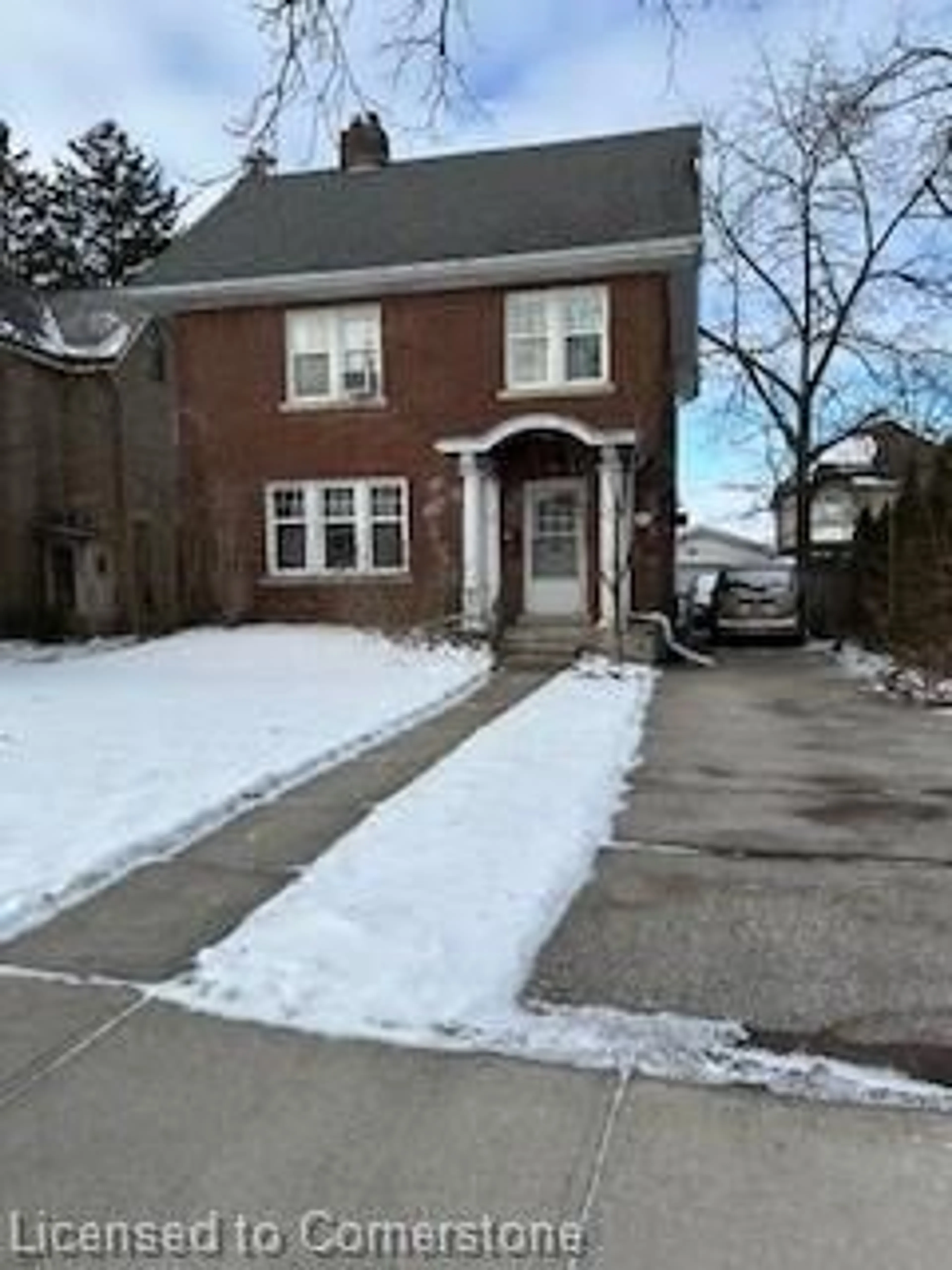 Home with brick exterior material, street for 15 Hawarden Ave, Brantford Ontario N3T 4H2