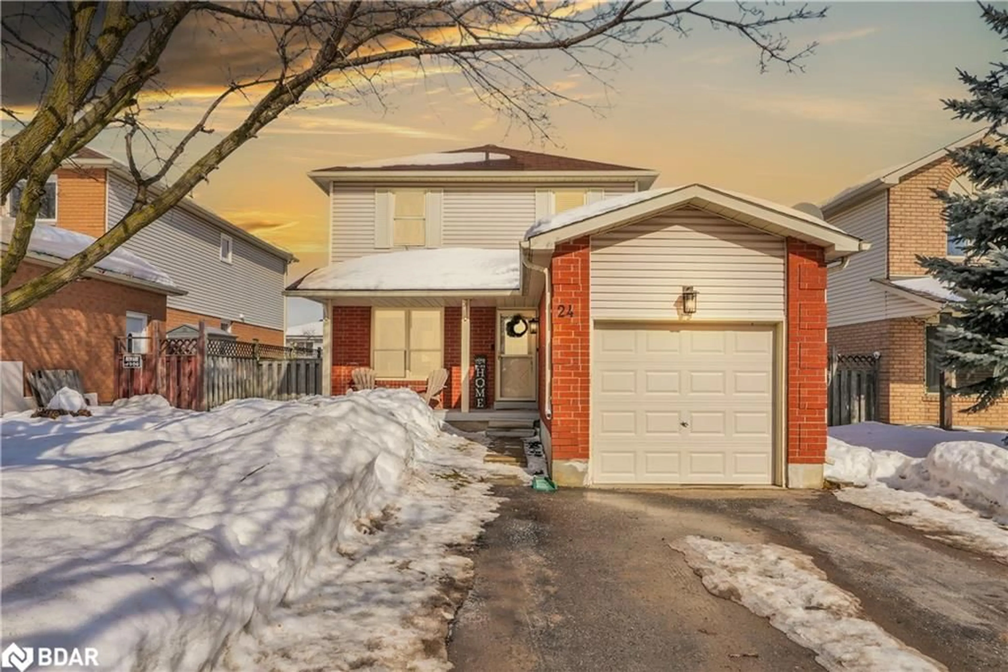 Home with brick exterior material, street for 24 Ward Dr, Barrie Ontario L4N 7N9