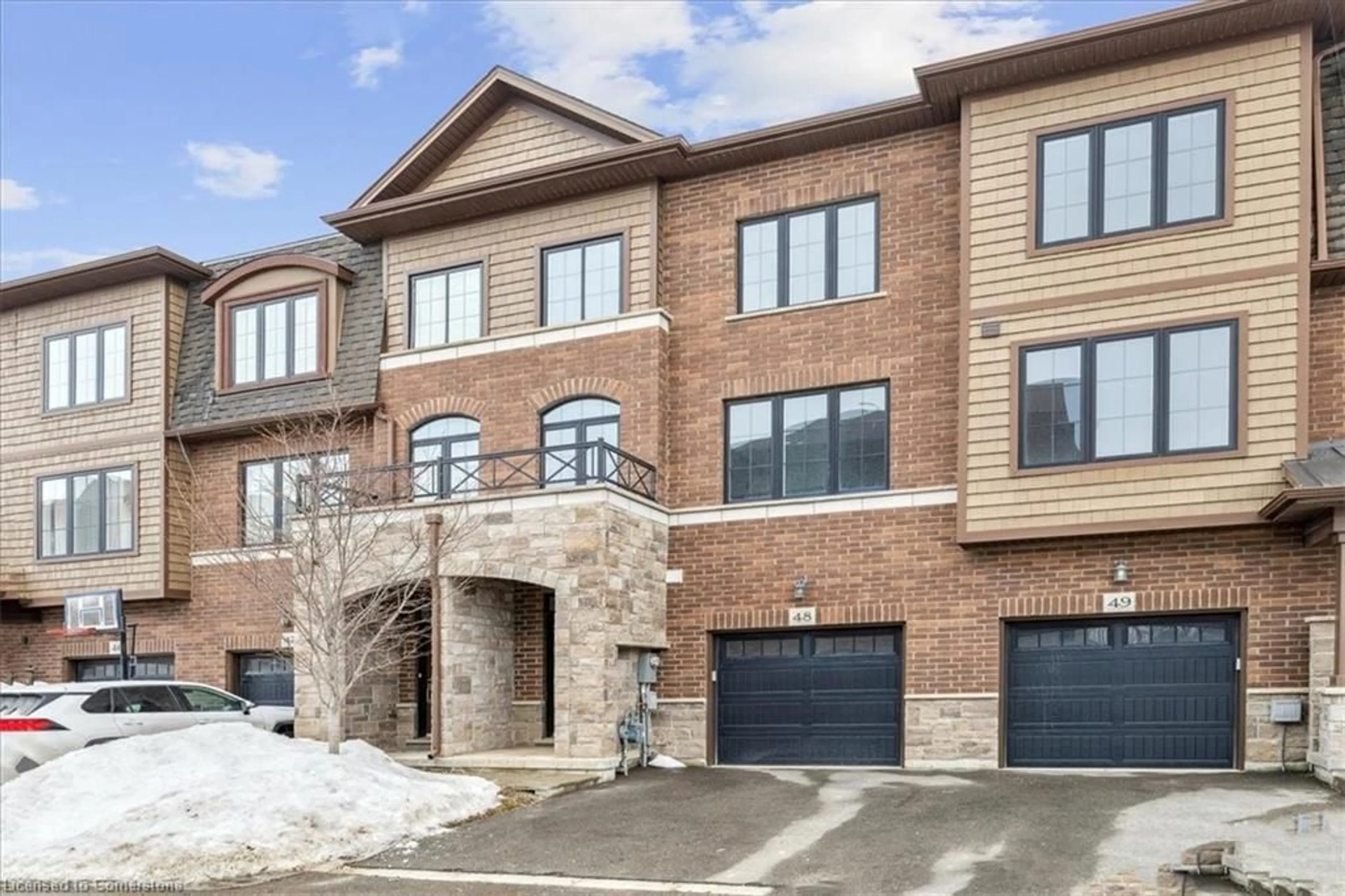 Home with brick exterior material, street for 445 Ontario St #48, Milton Ontario L9T 9K3