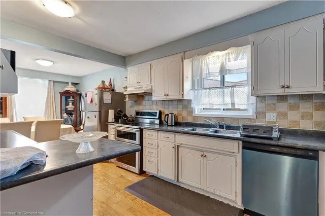 Additional property image - 67 Martinglen Cres