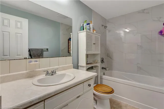 Additional property image - 67 Martinglen Cres