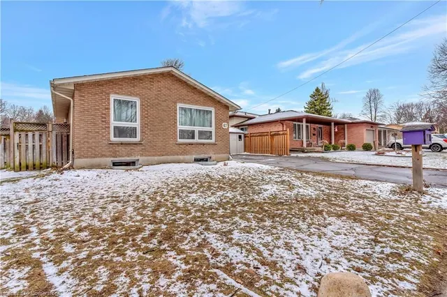 Additional property image - 67 Martinglen Cres