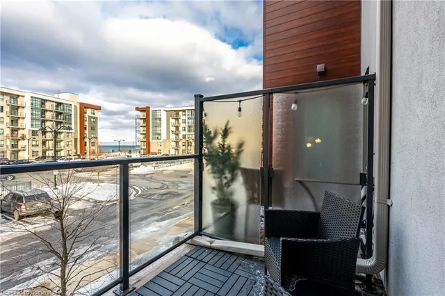 Additional property image - 115 Shoreview Pl Unit 10