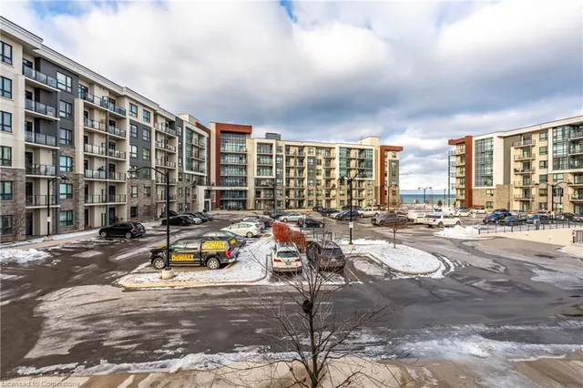 Additional property image - 115 Shoreview Pl Unit 10