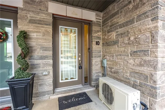 Additional property image - 115 Shoreview Pl Unit 10