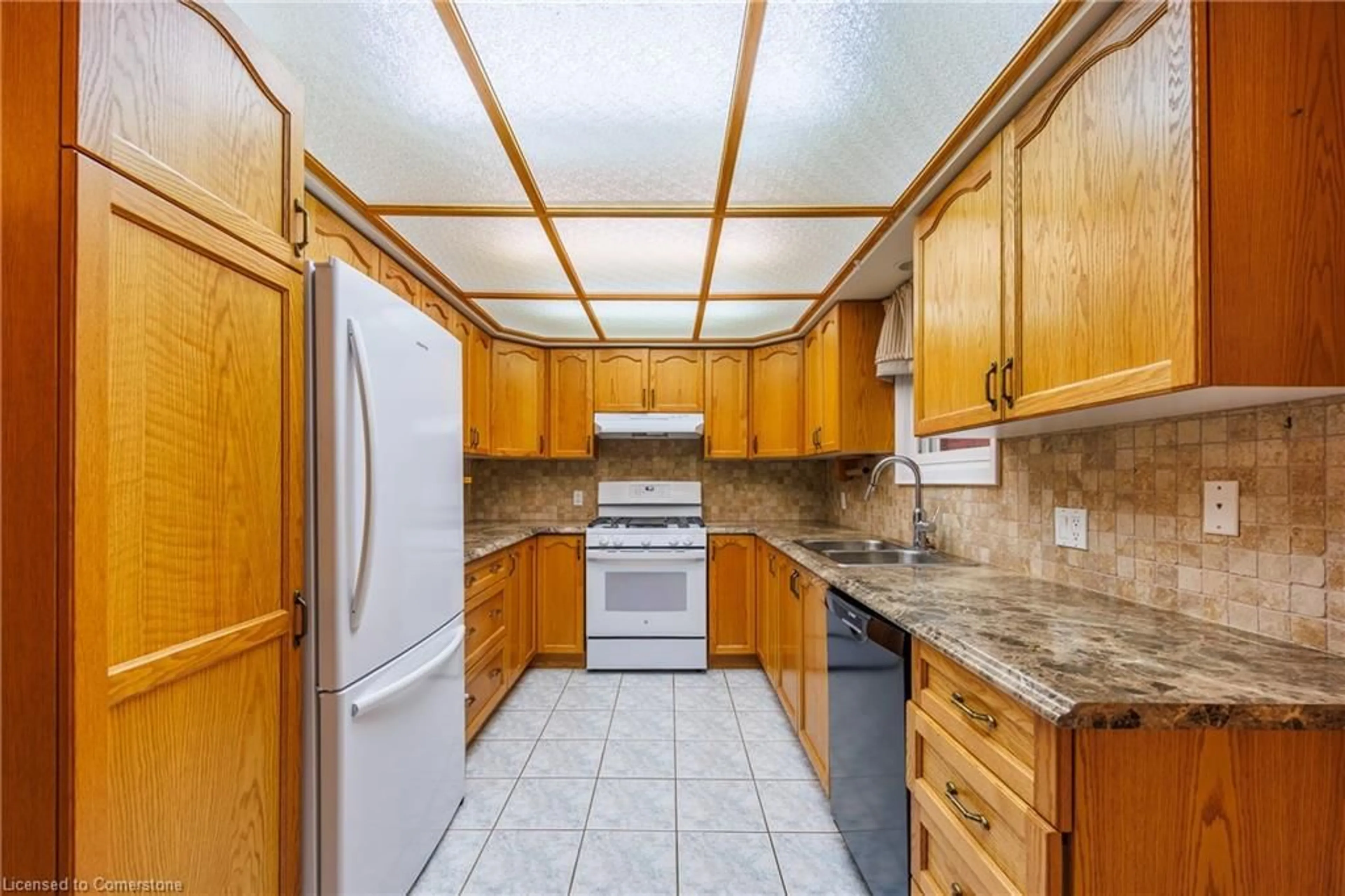 Standard kitchen, unknown for 175 Victoria St #38, Simcoe Ontario N3Y 5L8