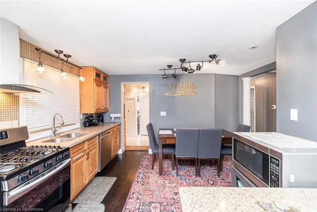 Additional property image - 243 Federal St