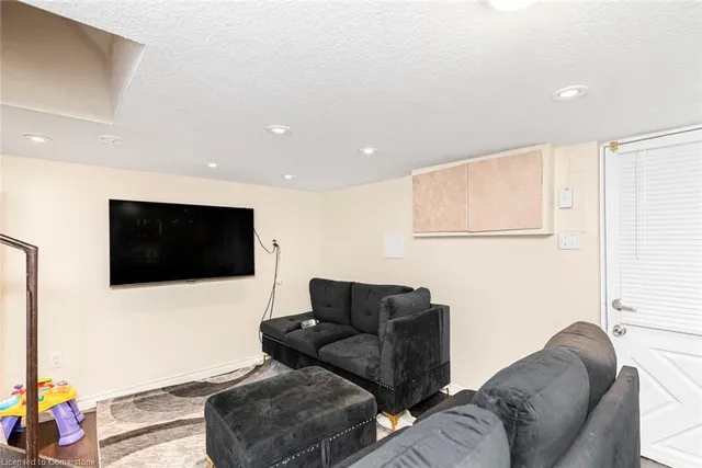 Additional property image - 243 Federal St
