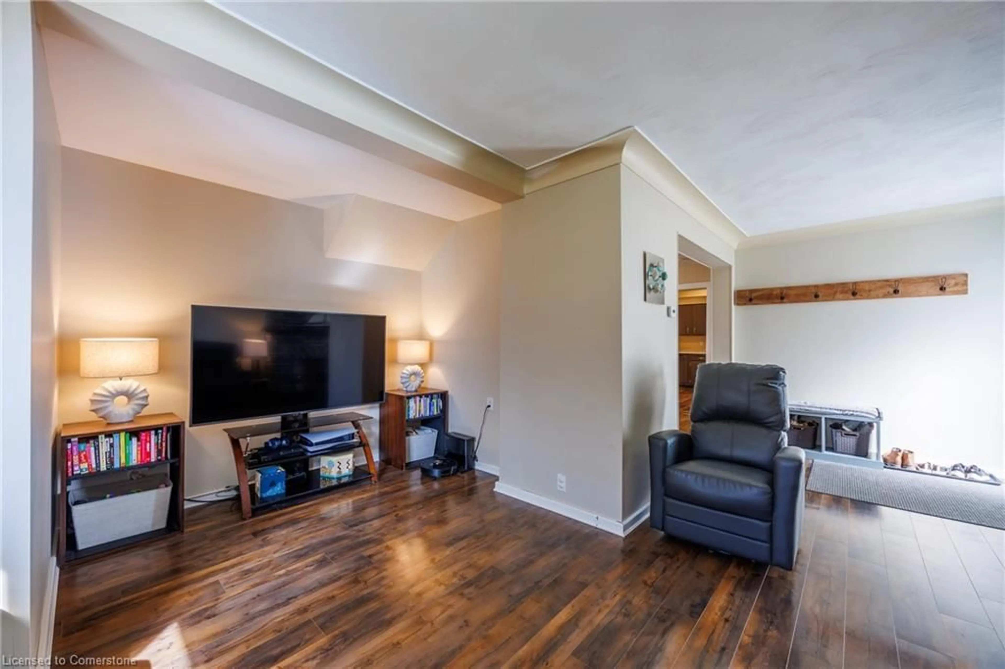 Living room with furniture, wood/laminate floor for 10 First Ave, Port Dover Ontario N0A 1N0