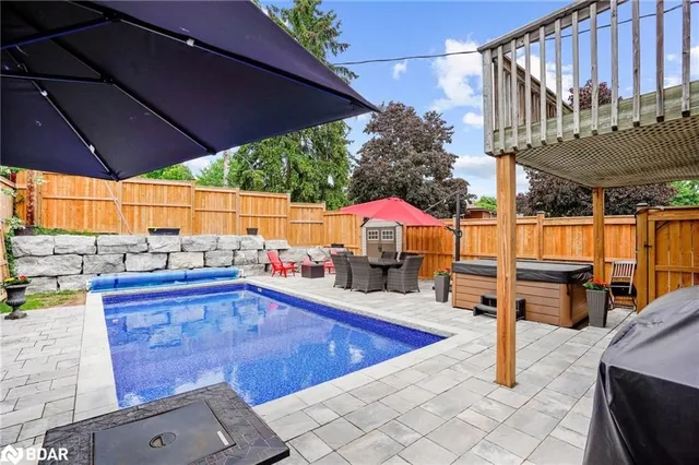 Additional property image - 2 Green Meadow Way
