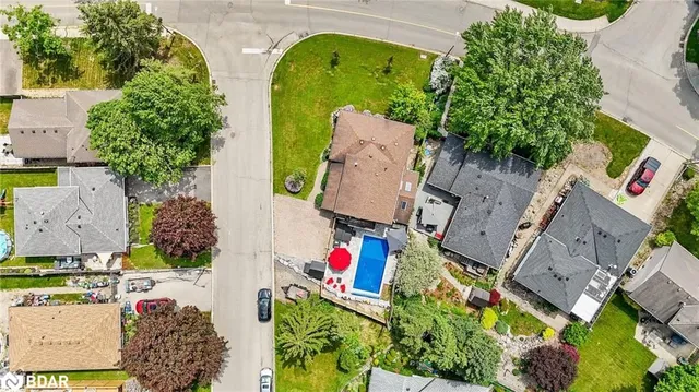 Additional property image - 2 Green Meadow Way