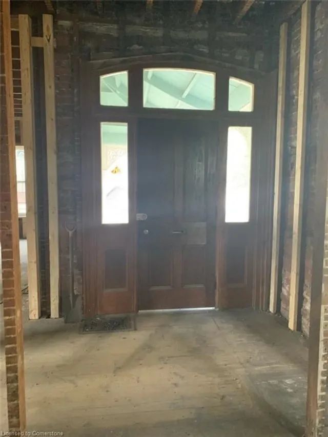 Additional property image - 468 Locust St