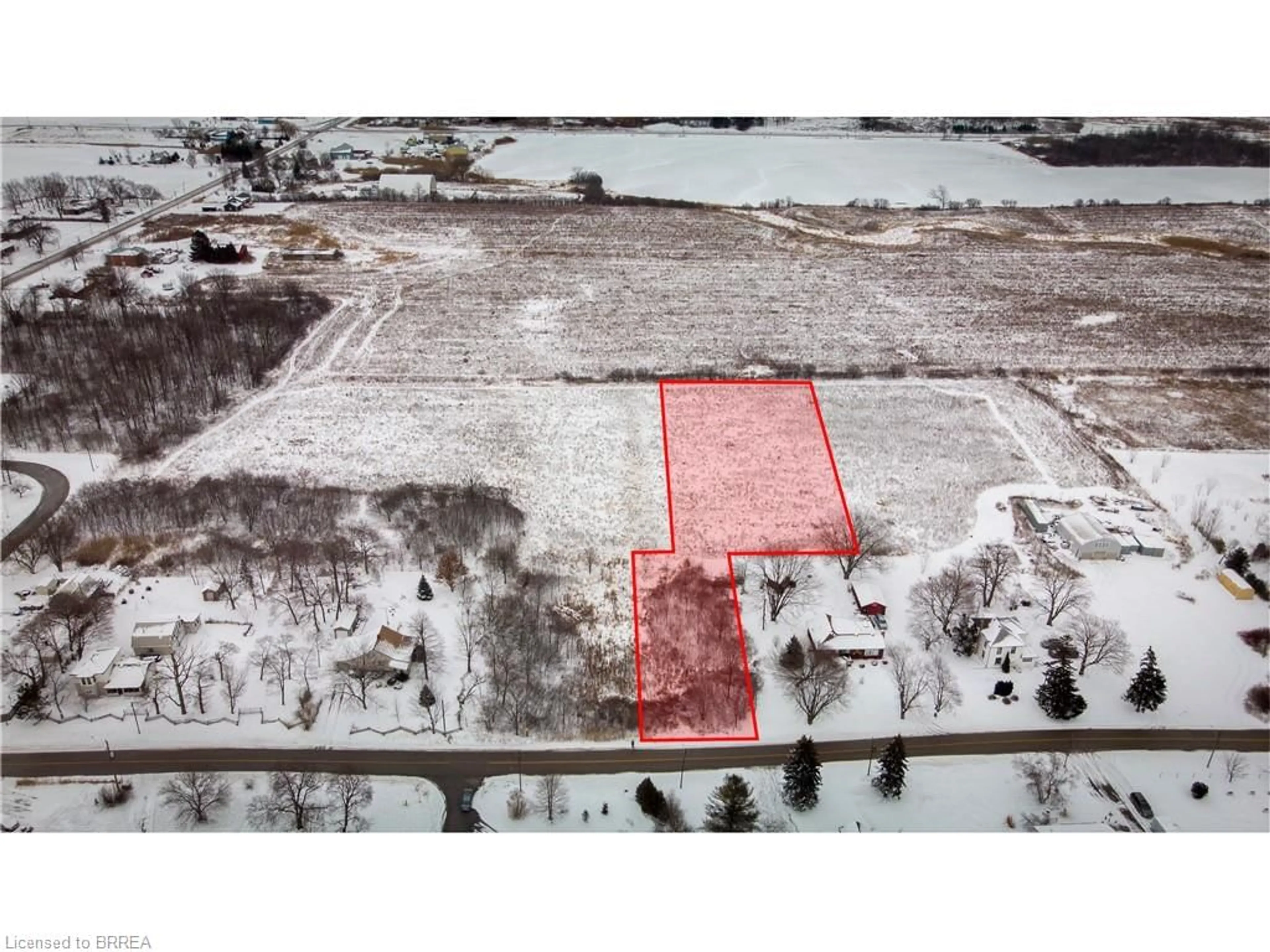 A pic from outside/outdoor area/front of a property/back of a property/a pic from drone, unknown for 158 Erie St, Nanticoke Ontario N0A 1L0