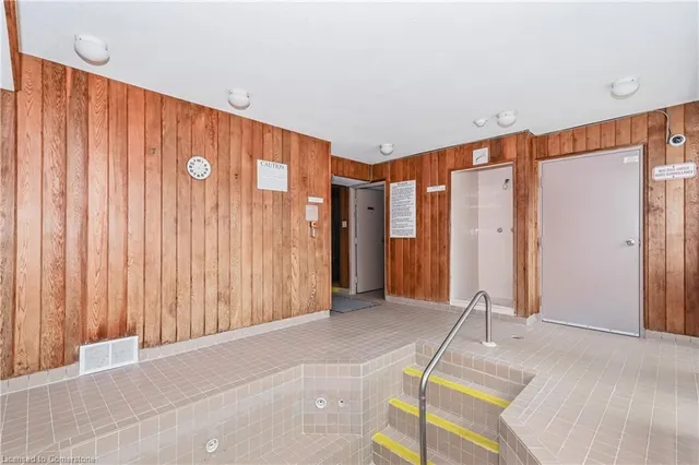 Additional property image - 65 Highland Cres Unit 806