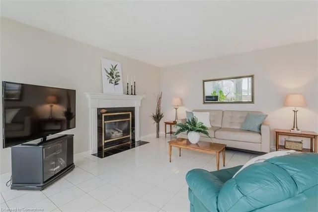 Additional property image - 574 Louise Dr