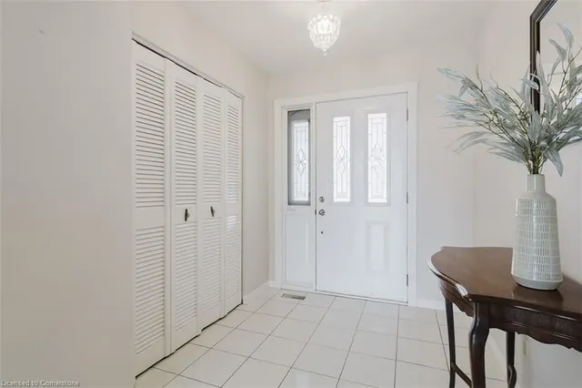 Additional property image - 574 Louise Dr