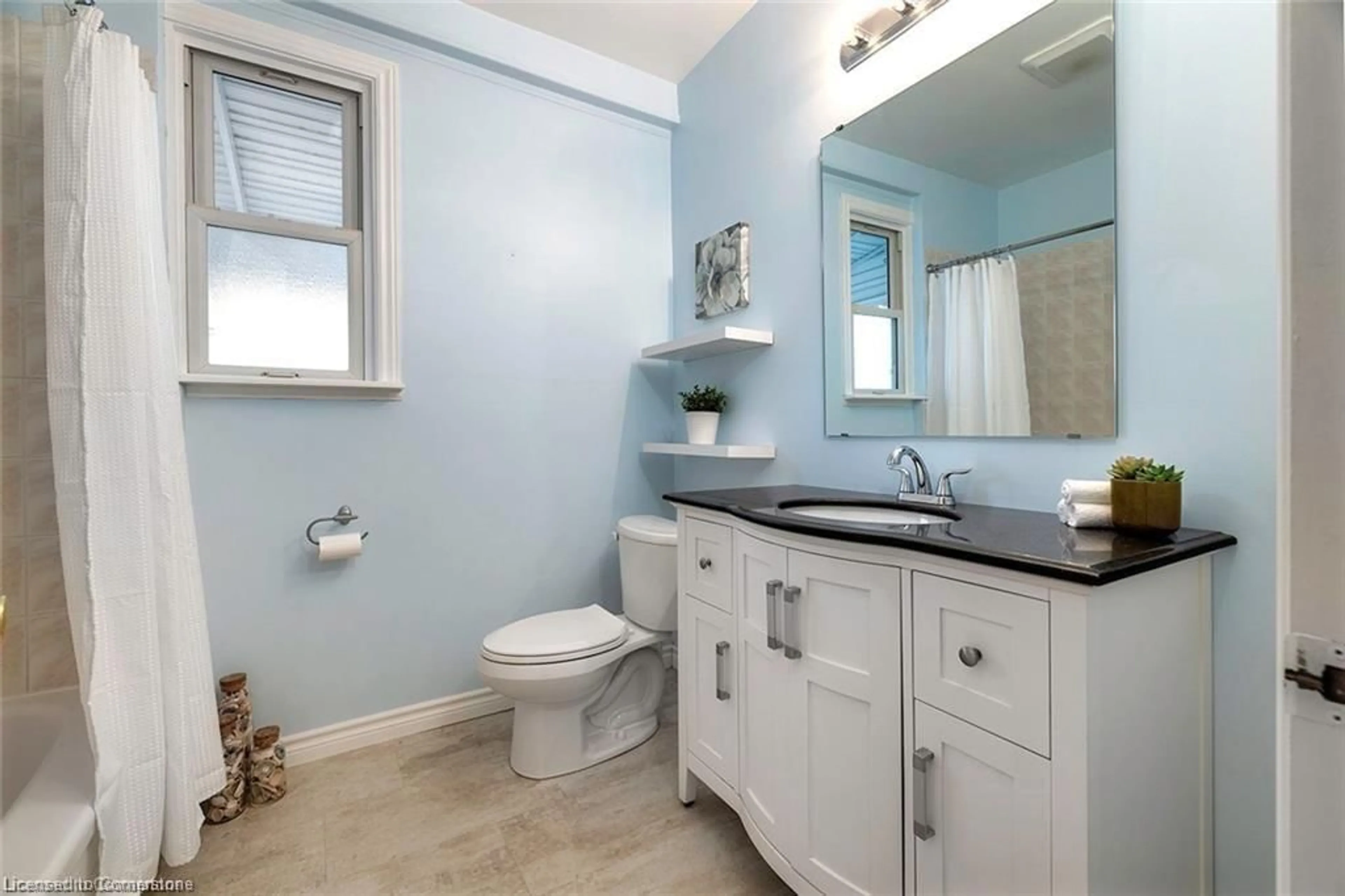 Standard bathroom, ceramic/tile floor for 5 Lundy Lane, London Ontario N6C 3G4