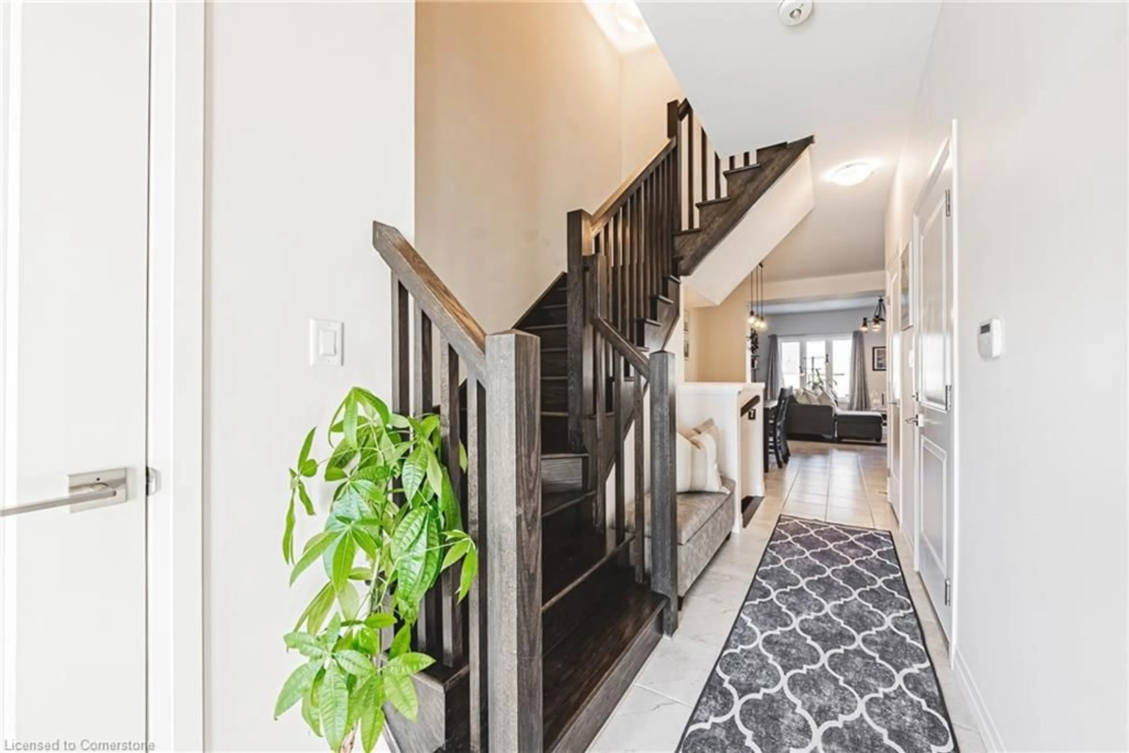 Indoor entryway for 52 Columbus Gate, Stoney Creek Ontario L8J 0L3