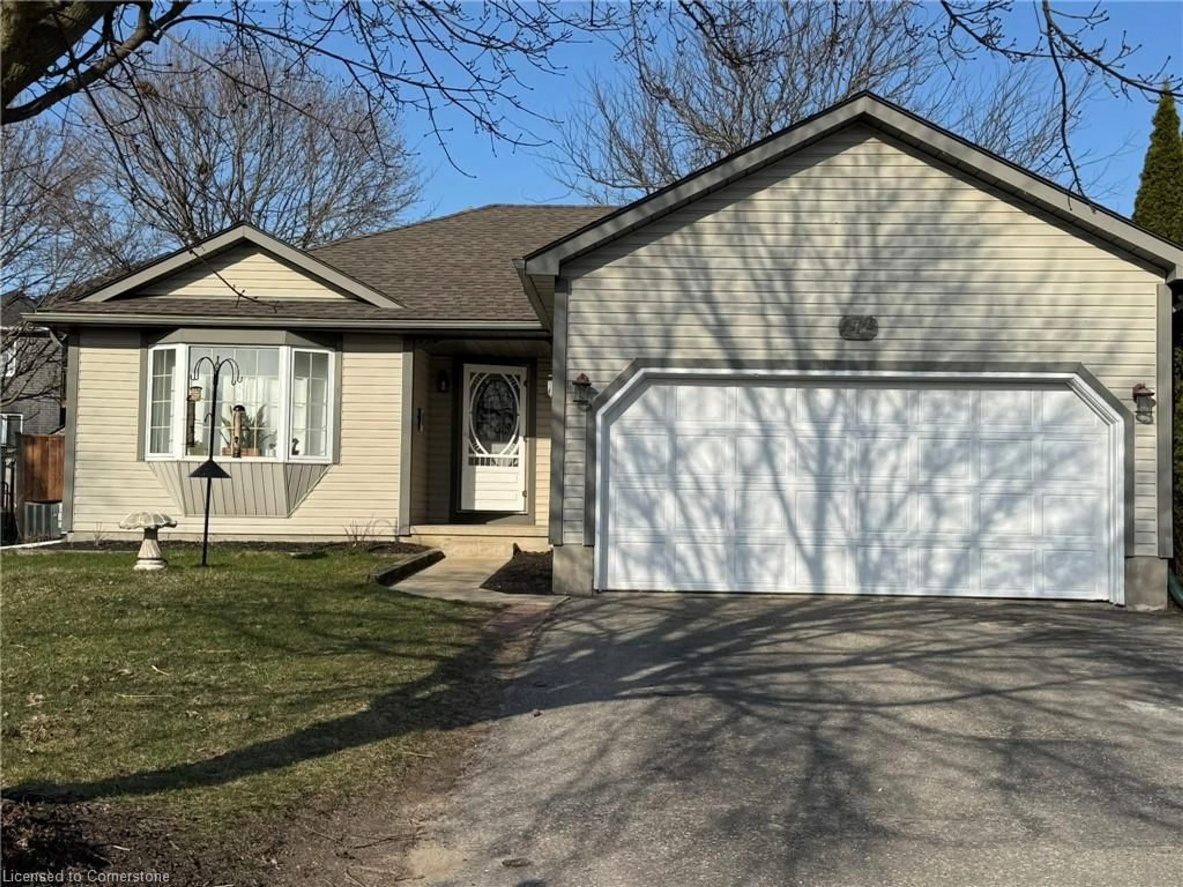 Home with vinyl exterior material, street for 272 Fennel St, Plattsville Ontario N0J 1S0