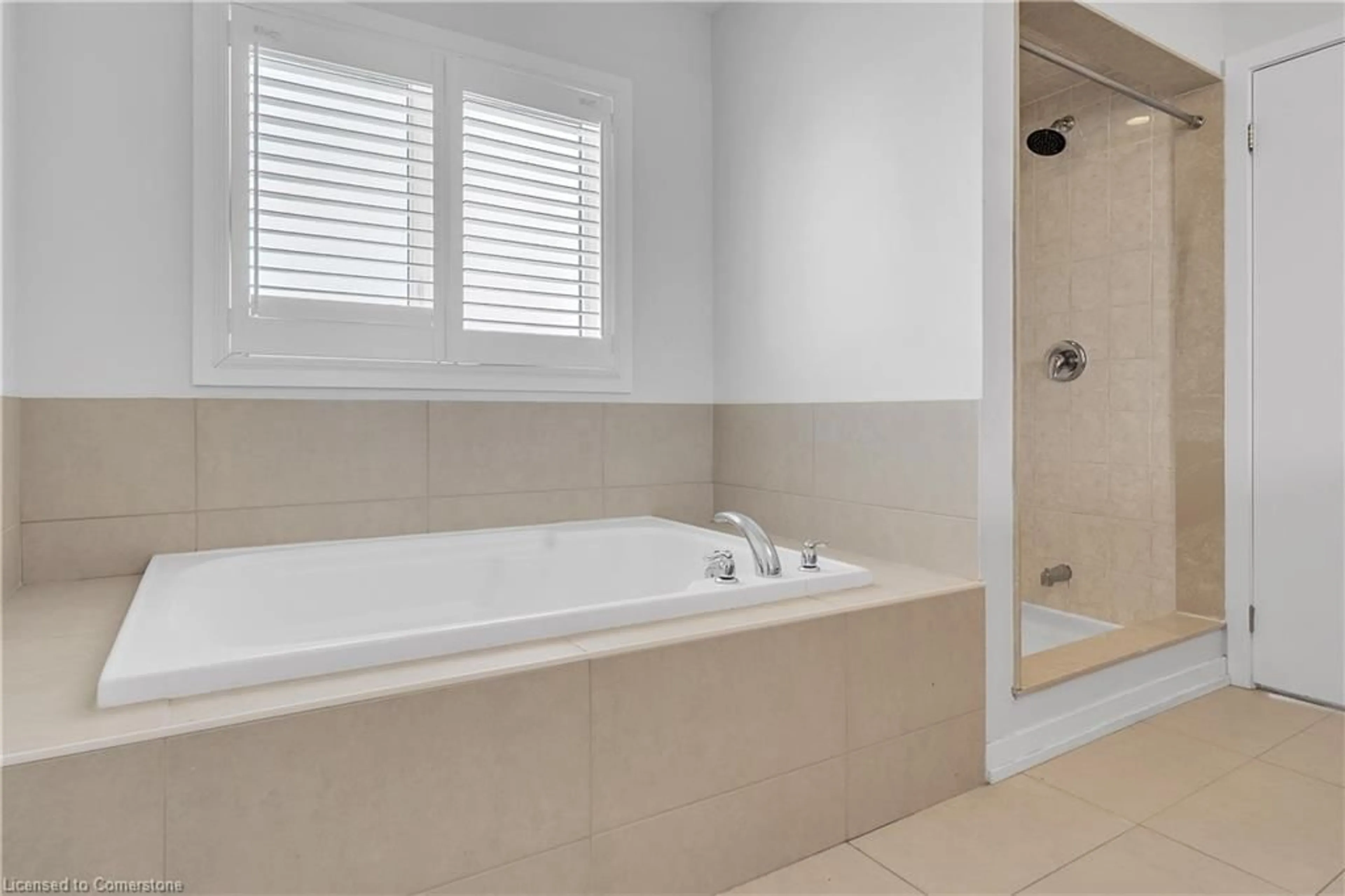 Contemporary bathroom, ceramic/tile floor for 48 Prestwick St, Stoney Creek Ontario L8J 0K6