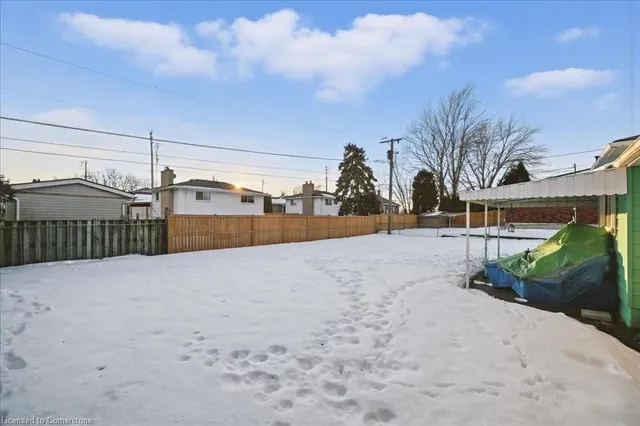 Additional property image - 618 Artreva Cres