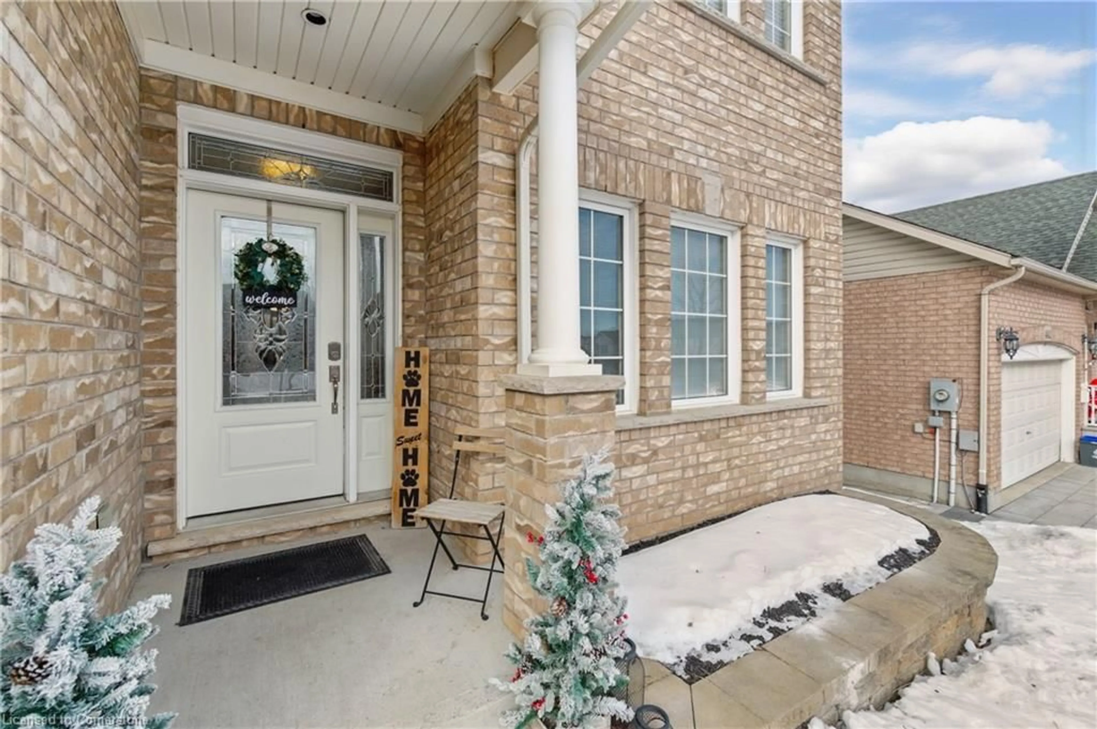 Indoor entryway for 4040 Bush Cres, Beamsville Ontario L0R 1B7