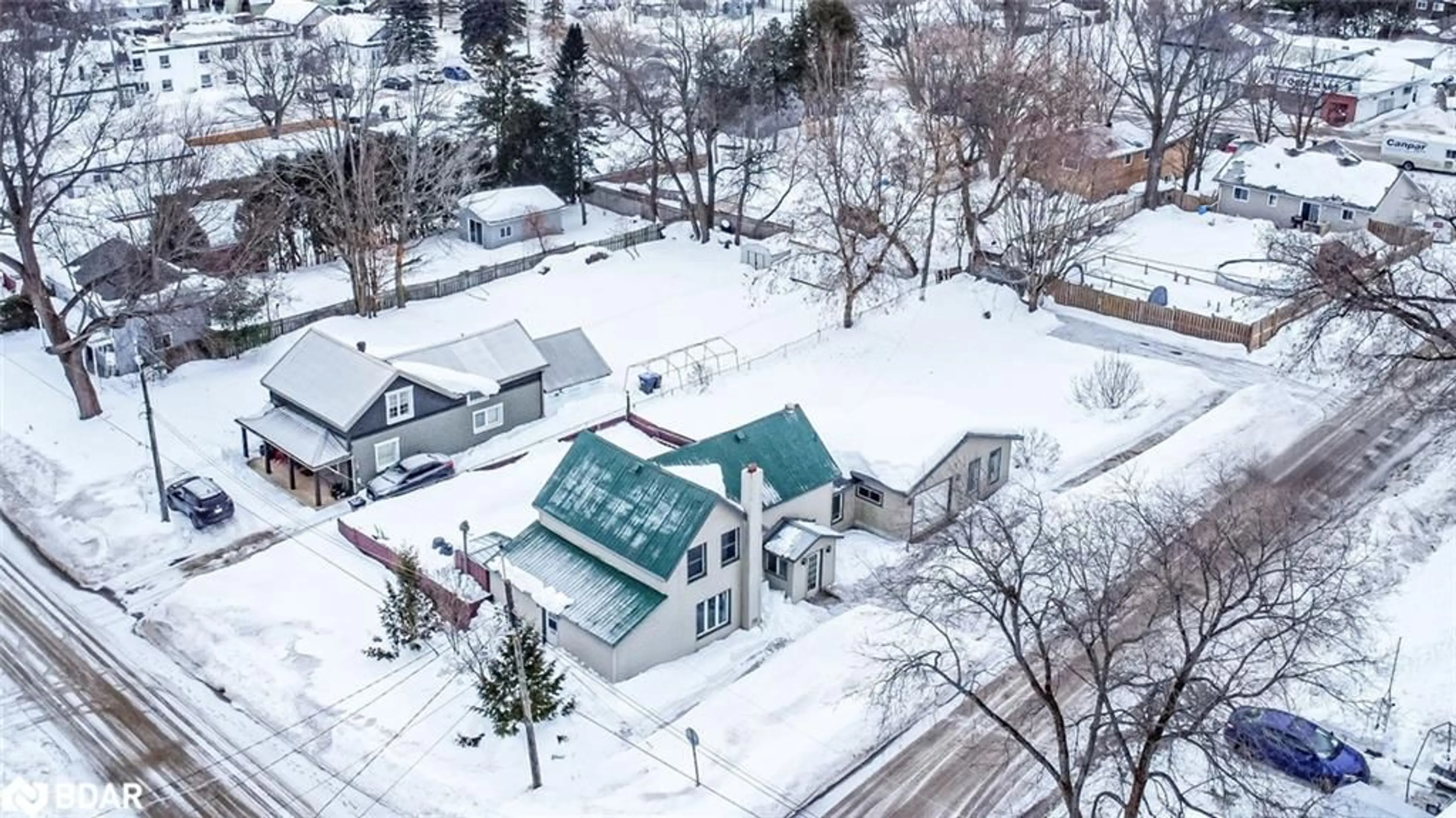 A pic from outside/outdoor area/front of a property/back of a property/a pic from drone, unknown for 308 Cherry St, Waubaushene Ontario L0K 2C0