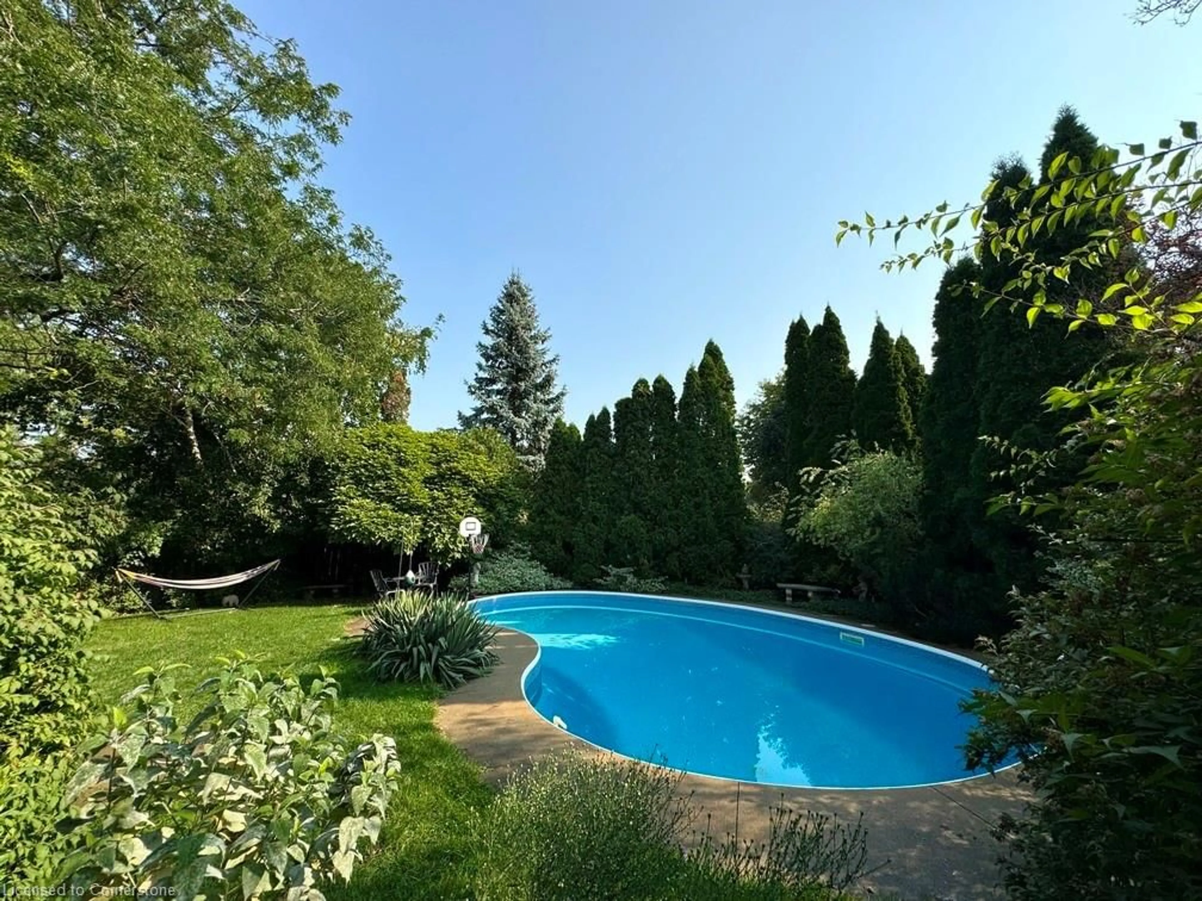 Pool for 411 Barclay Cres, Oakville Ontario L6J 6H8