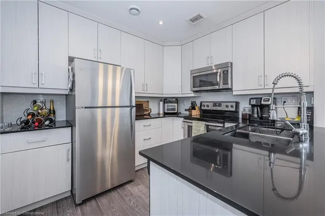 Additional property image - 1 Victoria St Unit 1413