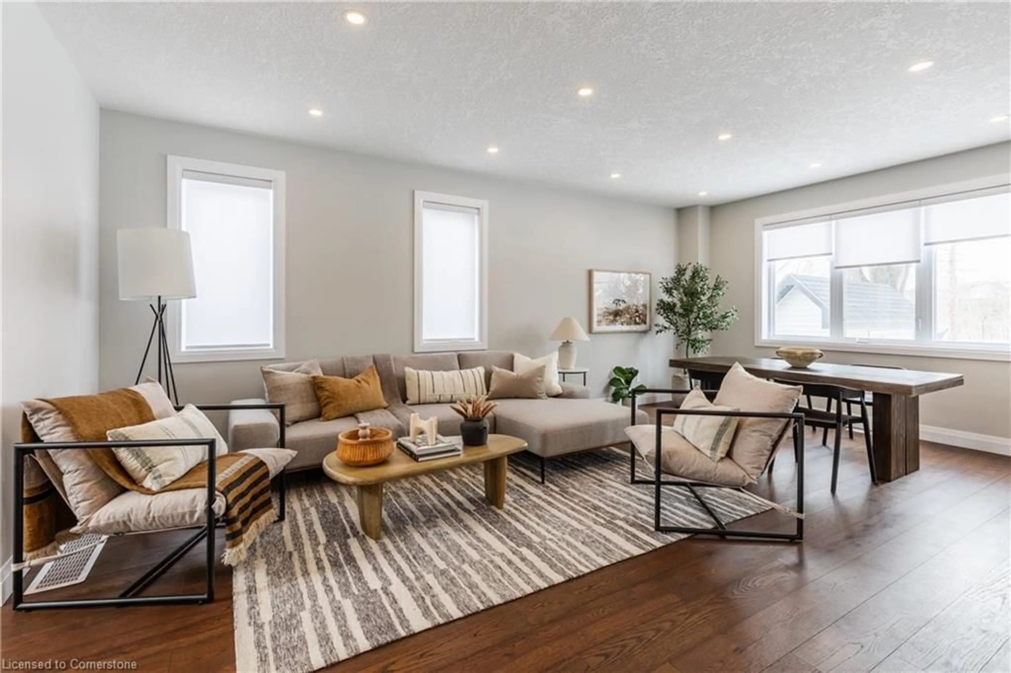 Living room with furniture, wood/laminate floor for 445 Garden St, Cambridge Ontario N3H 4E1