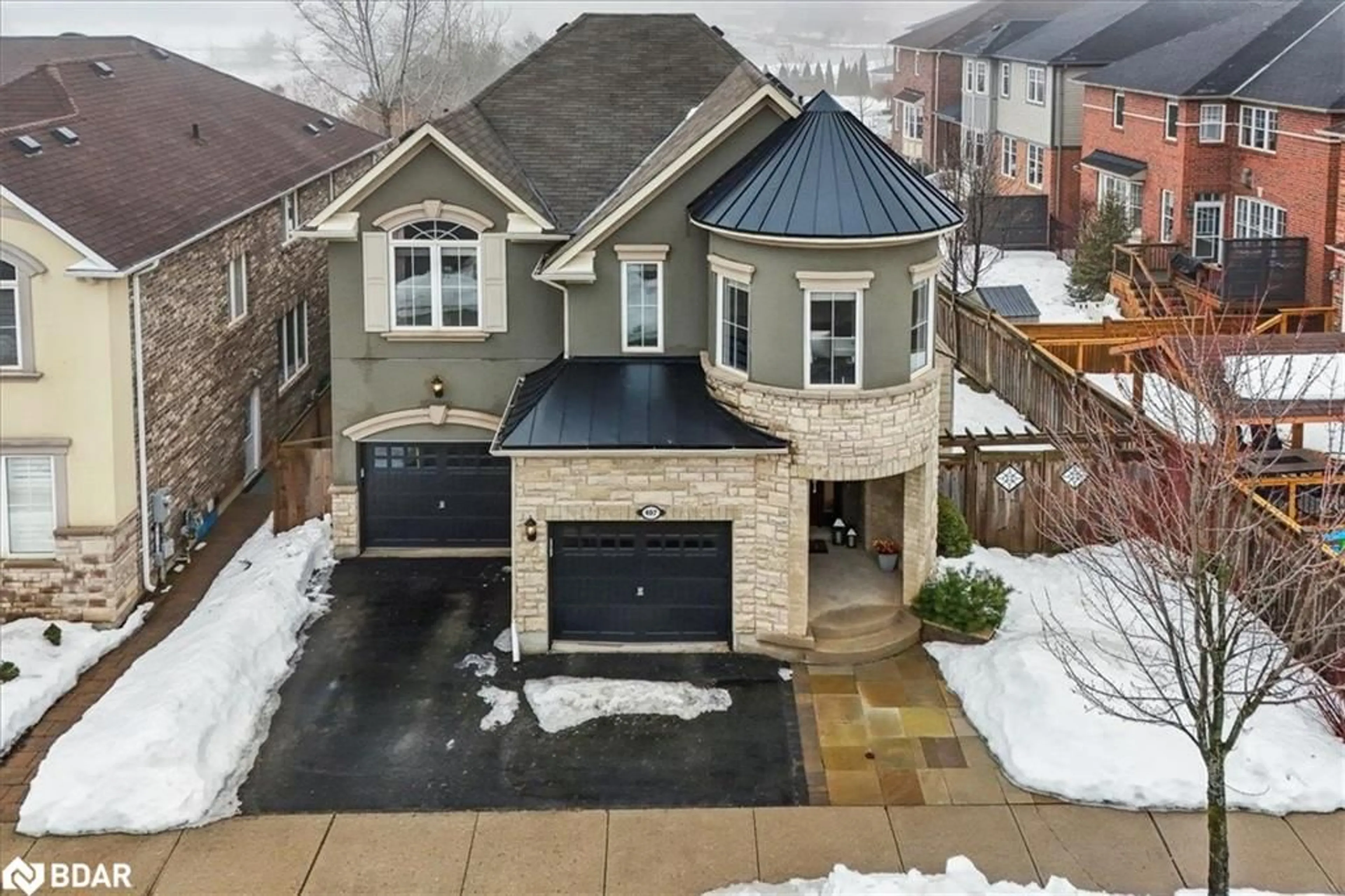 A pic from outside/outdoor area/front of a property/back of a property/a pic from drone, street for 407 Wettlaufer Terr, Milton Ontario L9T 7N4