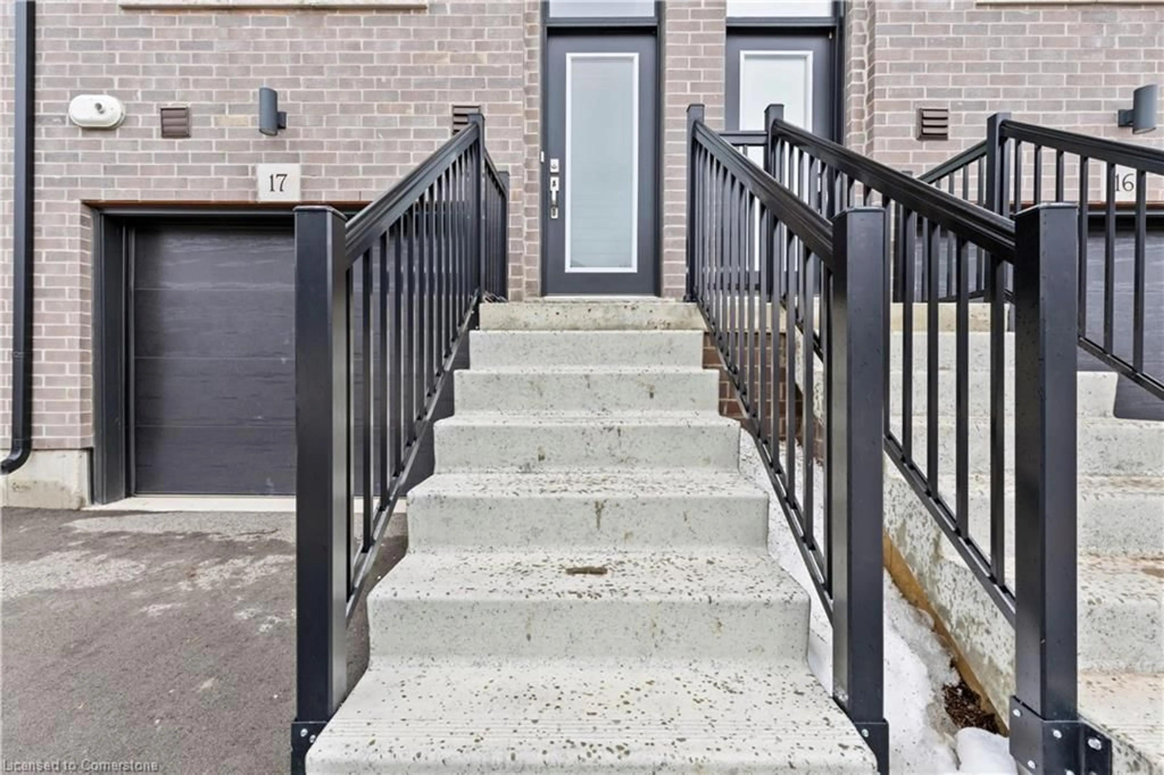 Stairs for 720 Grey St #17, Brantford Ontario N3S 0K2