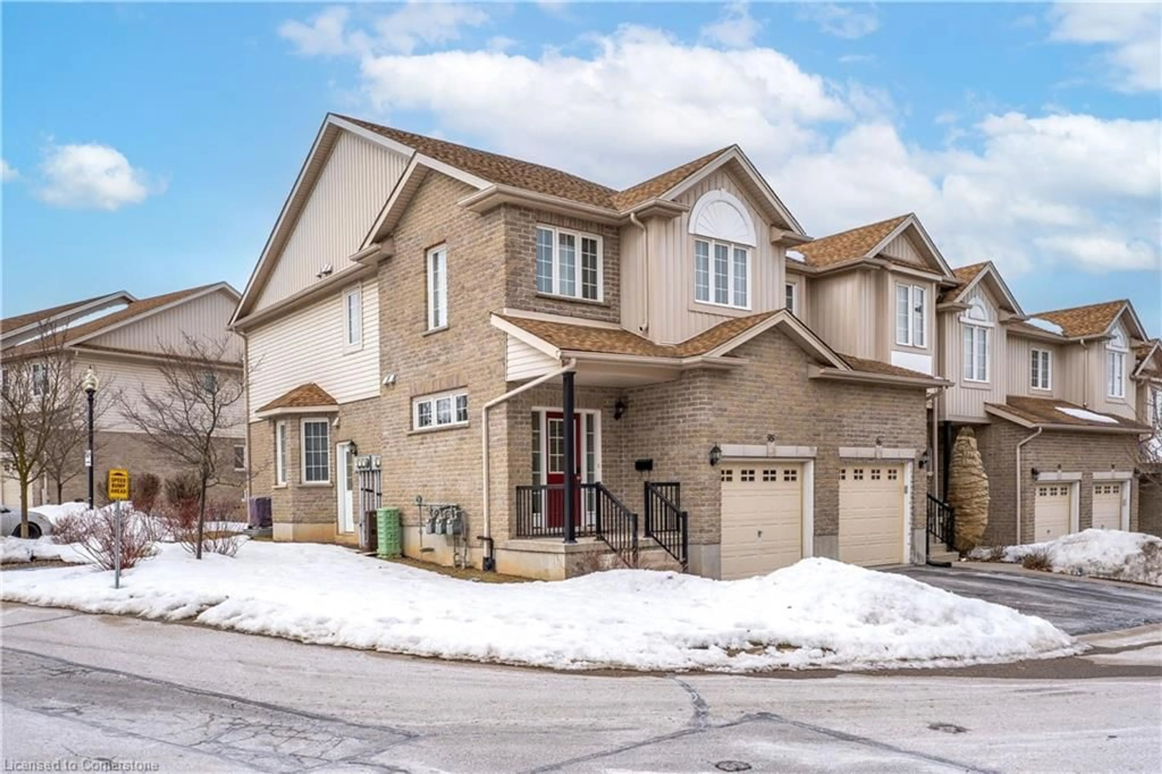 Home with brick exterior material, street for 105 Pinnacle Dr #95, Kitchener Ontario N2P 1B8