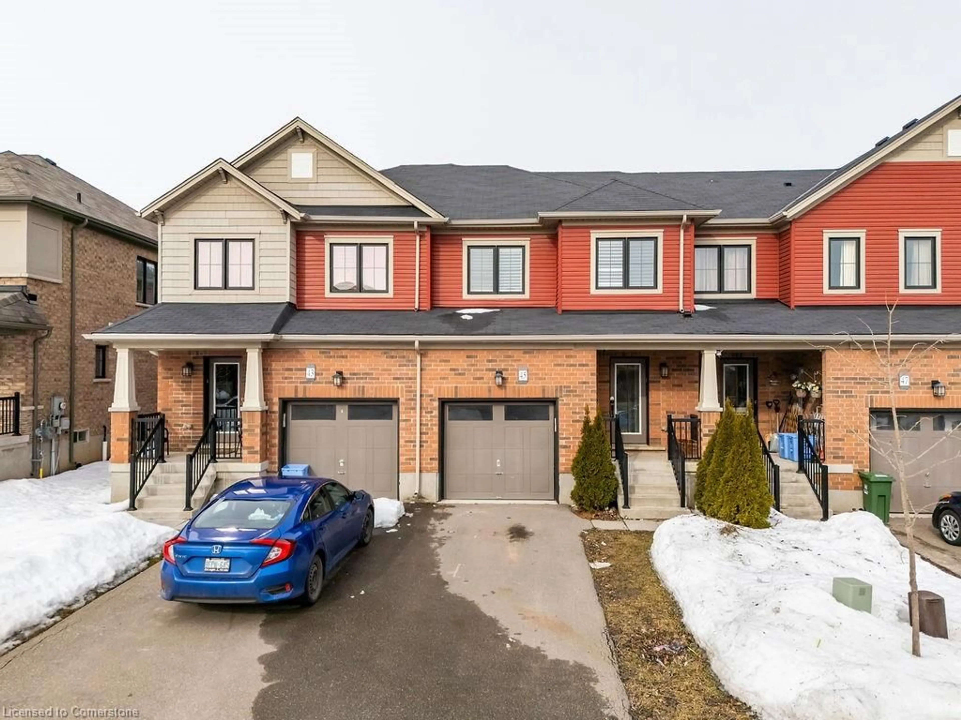 A pic from outside/outdoor area/front of a property/back of a property/a pic from drone, street for 45 Sherway St, Stoney Creek Ontario L8J 0J3