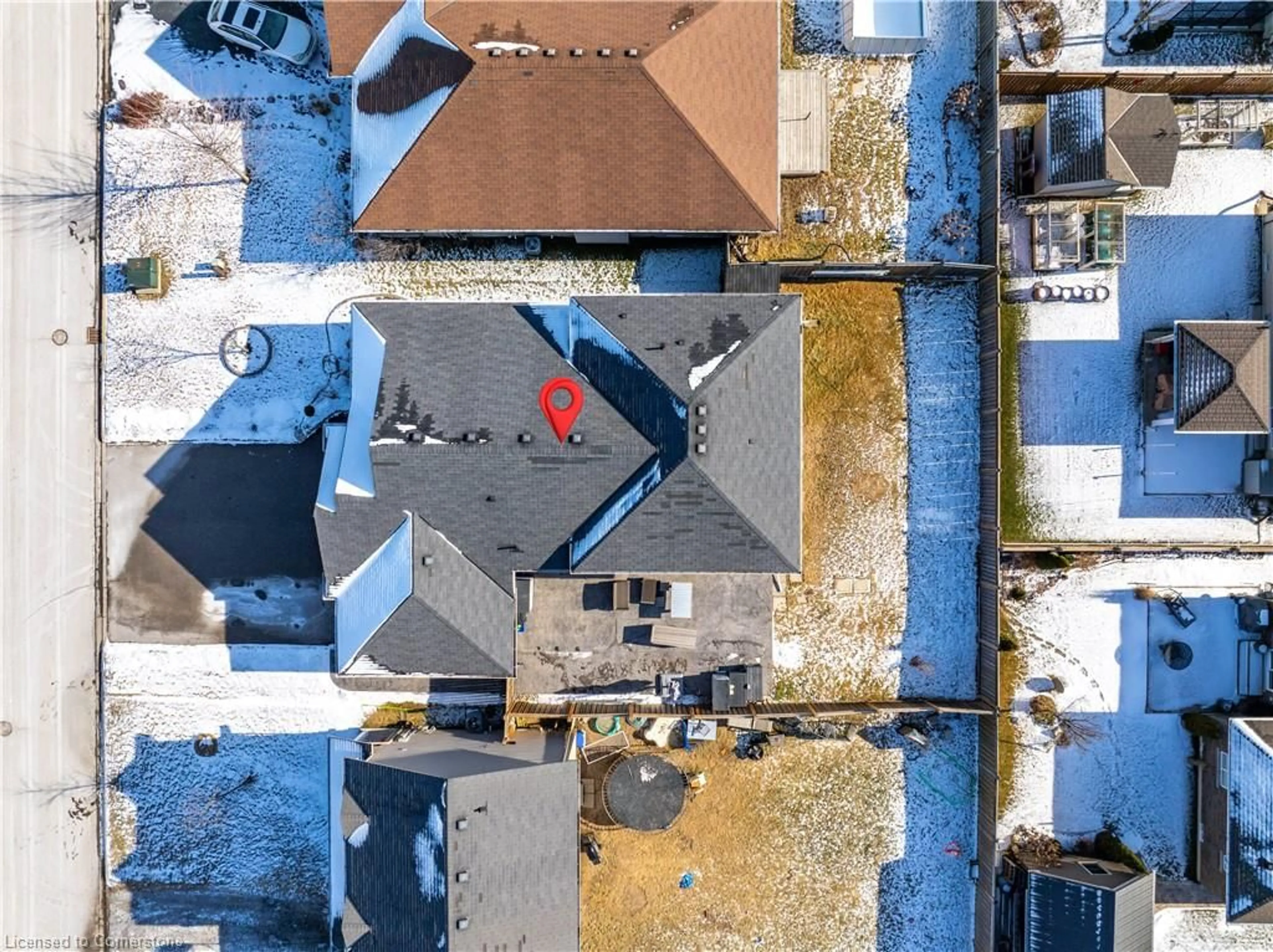 A pic from outside/outdoor area/front of a property/back of a property/a pic from drone, street for 6 Donald Crescent Cres, Haldimand Ontario N0A 1H0