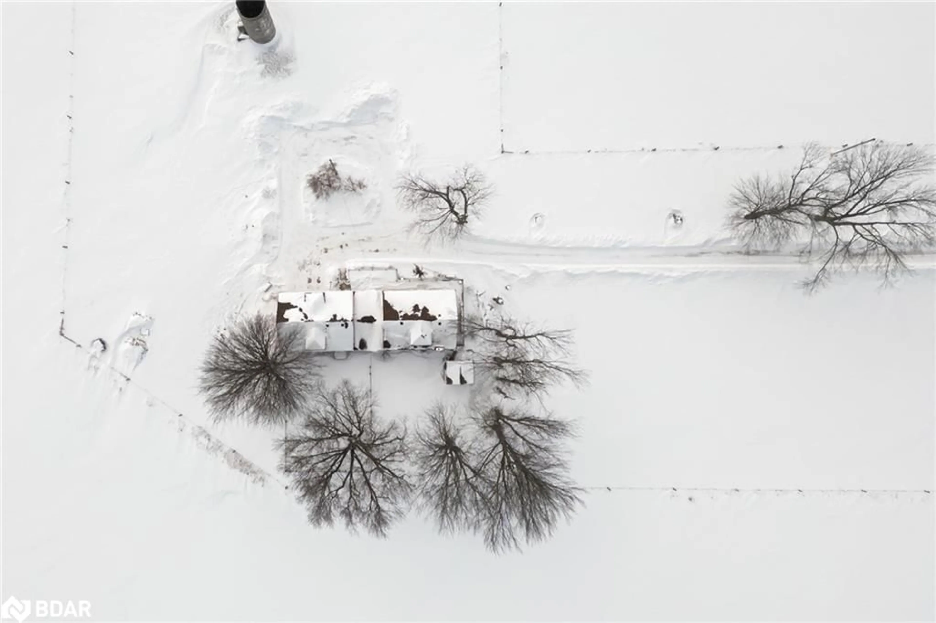 A pic from outside/outdoor area/front of a property/back of a property/a pic from drone, building for 5065 10th Line, Beeton Ontario L0G 1A0