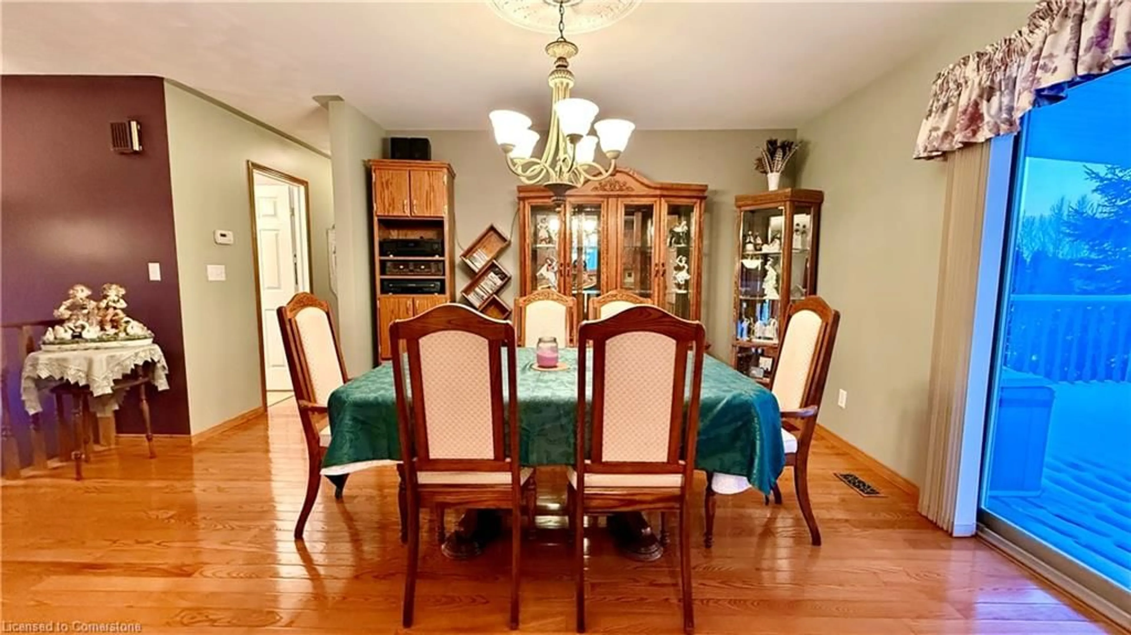 Dining room, wood/laminate floor for 159 Duncombe Rd, Waterford Ontario N0E 1Y0