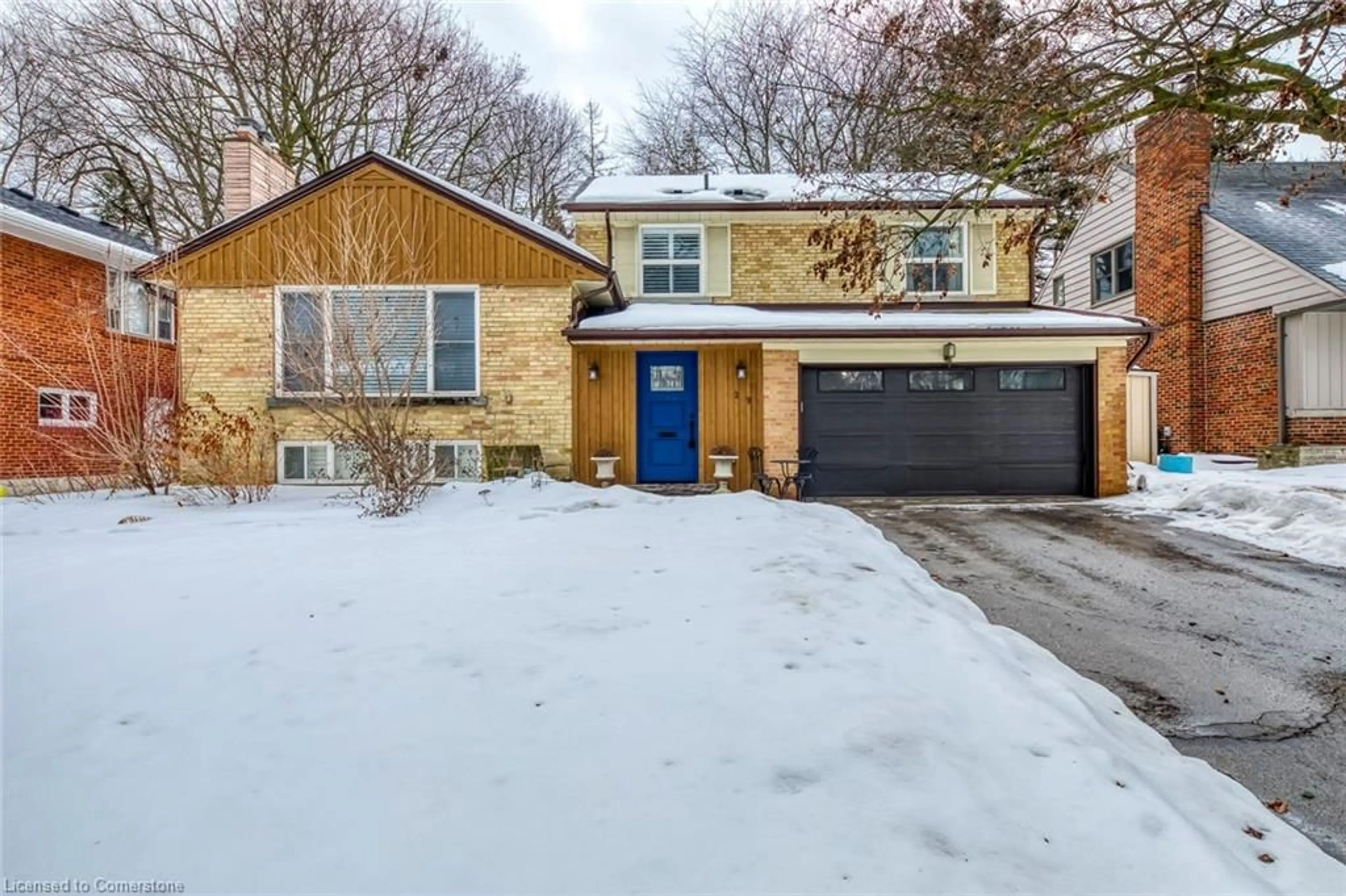 Home with brick exterior material, street for 29 Pinehurst Cres, Etobicoke Ontario M9A 3A4