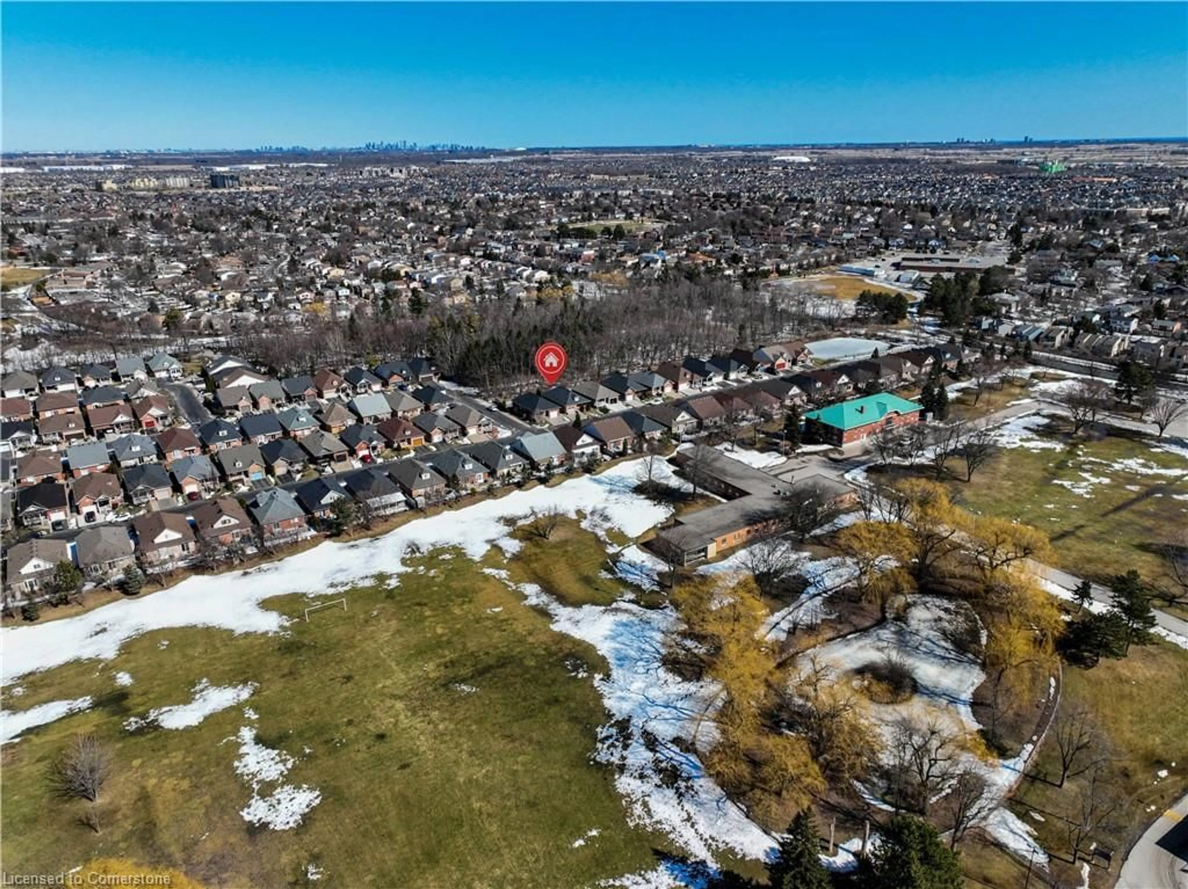 A pic from outside/outdoor area/front of a property/back of a property/a pic from drone, mountain view for 335 Centennial Forest Dr, Milton Ontario L9T 5X4