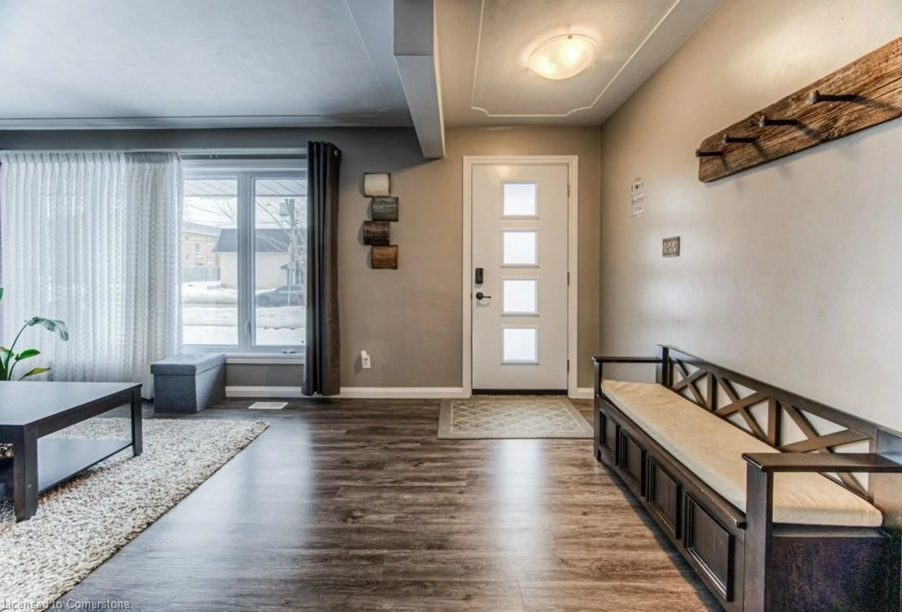 Indoor entryway for 12 Snyder Ave, Elmira Ontario N3B 2B1