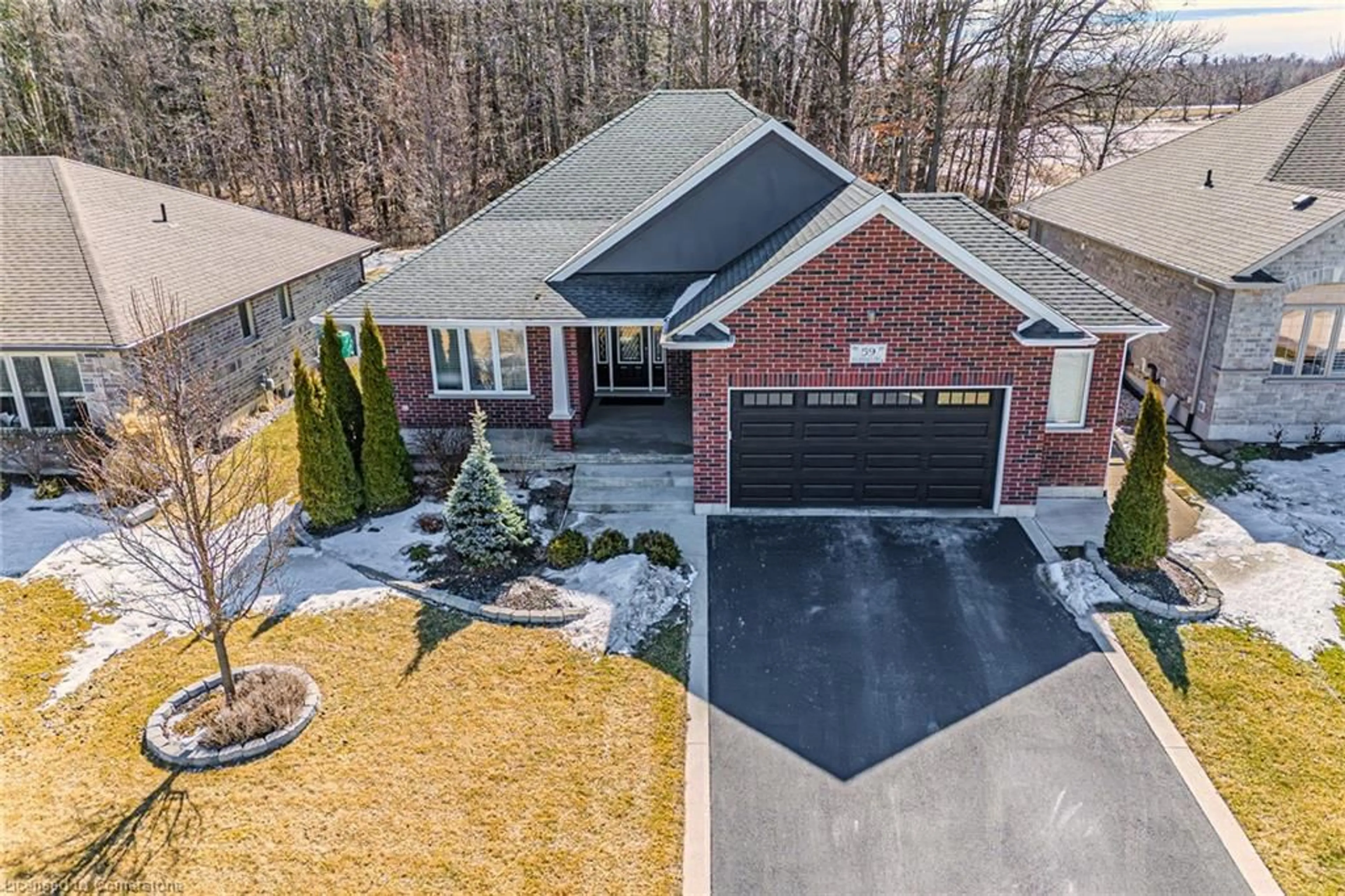 A pic from outside/outdoor area/front of a property/back of a property/a pic from drone, street for 59 Allandale Cres, Simcoe Ontario N3Y 0B4