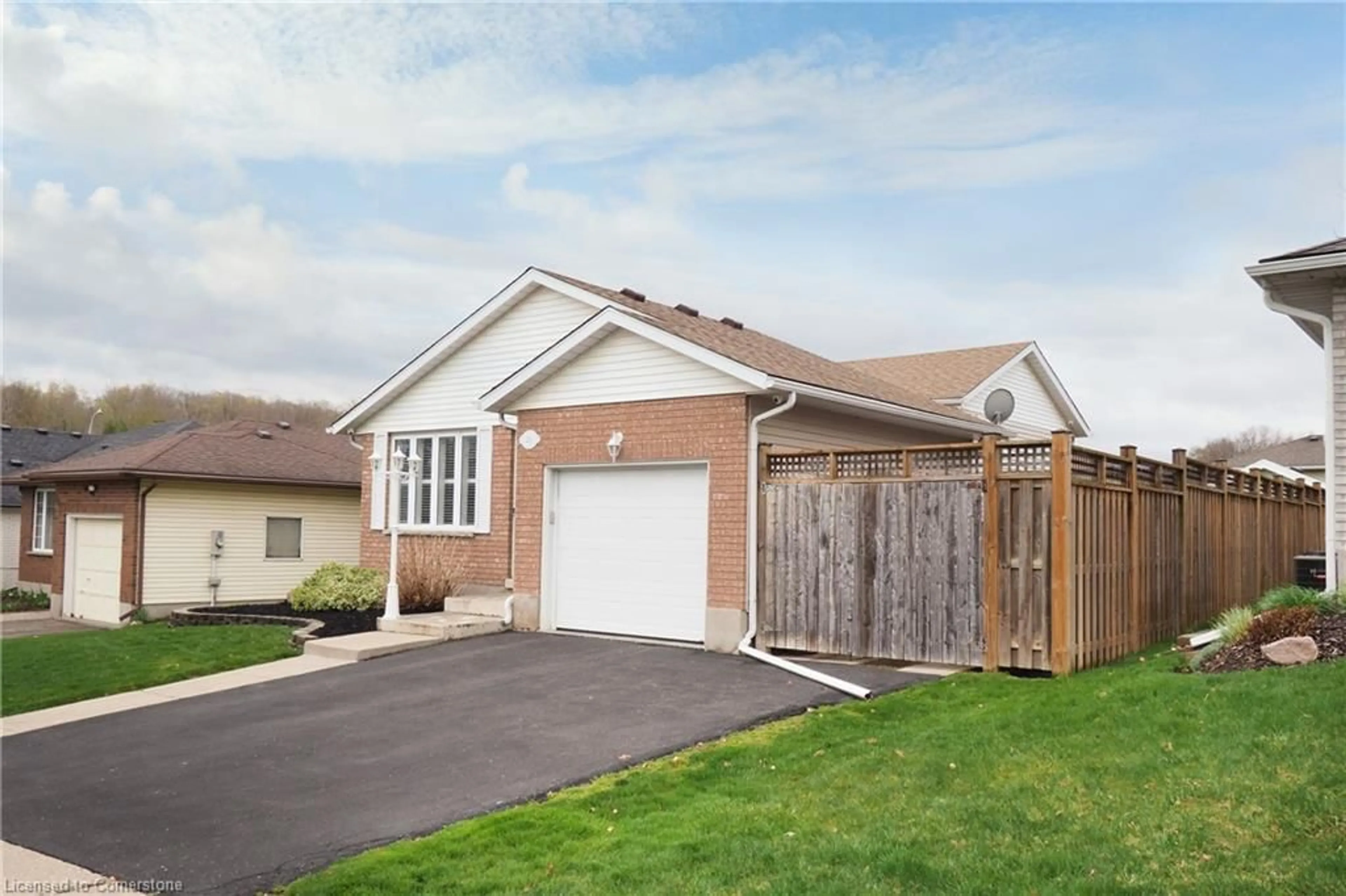Unknown for 211 Misty Crt, Kitchener Ontario N2B 3V4